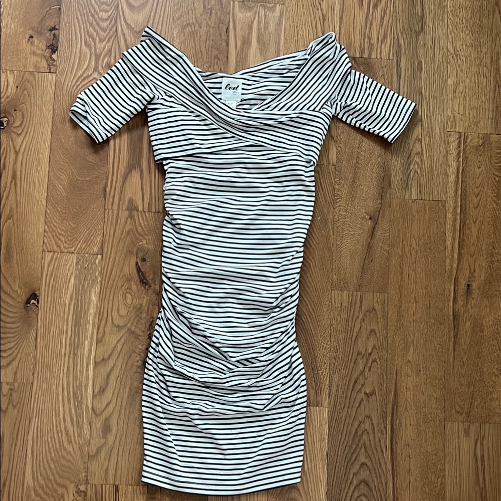 Chic Off-Shoulder Striped Maternity Midi Dress
